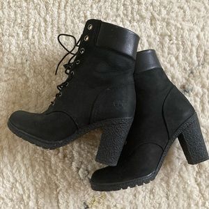 NWOT Timberland Allington Suede Boots